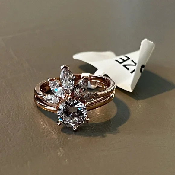 Charmed Aroma | Size 6 Stackable Rings - Picture 8 of 9